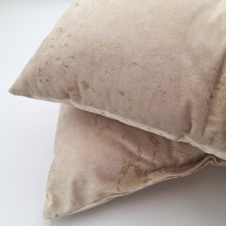 Luvoti polštář s kamínkovou broží (sada 2 ks)