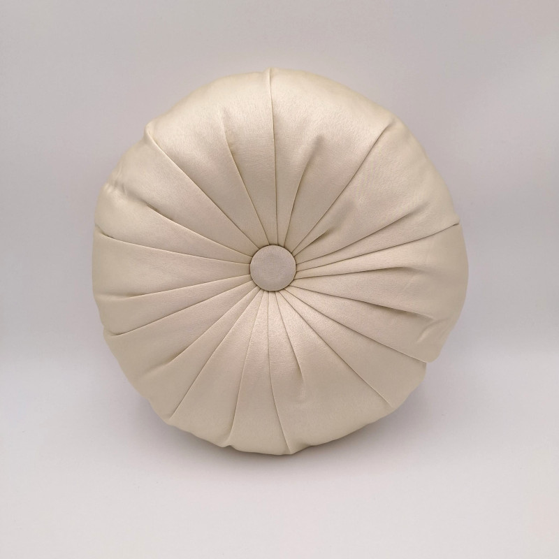 Luvoti kulatý polštář s knoflíkem