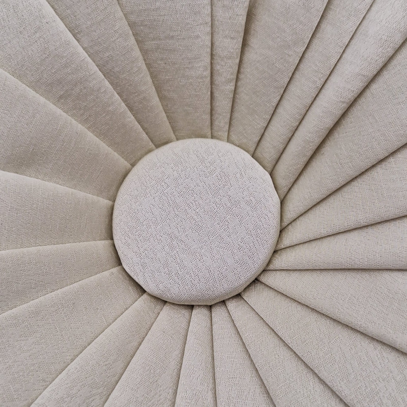 Luvoti kulatý polštář s knoflíkem