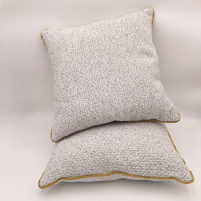 Luvoti texturovaný polštář se zlatou paspulí (sada 2 ks)