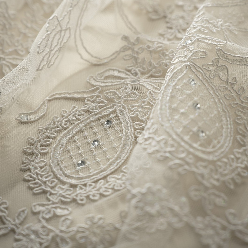 Zámecká záclona Reflections od Sarelli