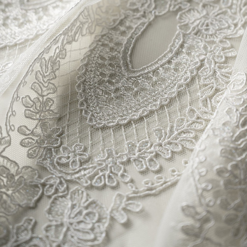 Zámecká záclona Wave od Sarelli